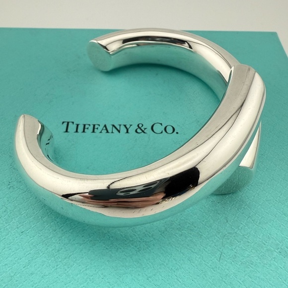 Vtg. Tiffany & Co. Chunky Bypass Cuff Bracelet Sterling Silver - Picture 4 of 7